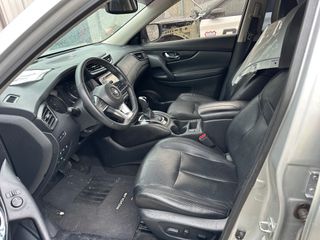 2019 Nissan Rogue SL - Interior Front Seat Image